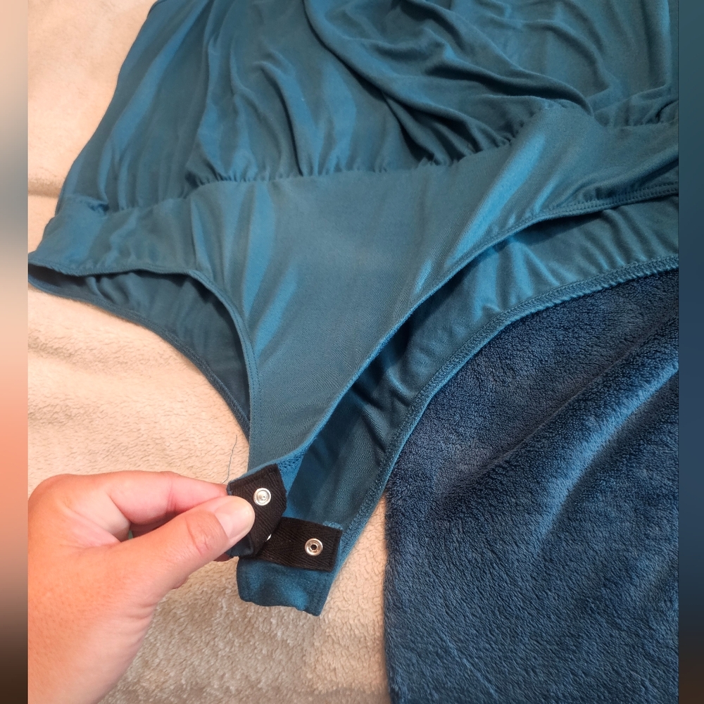 NWOT White Birch 2X Cross Over Body Suit - Picture 6 of 7